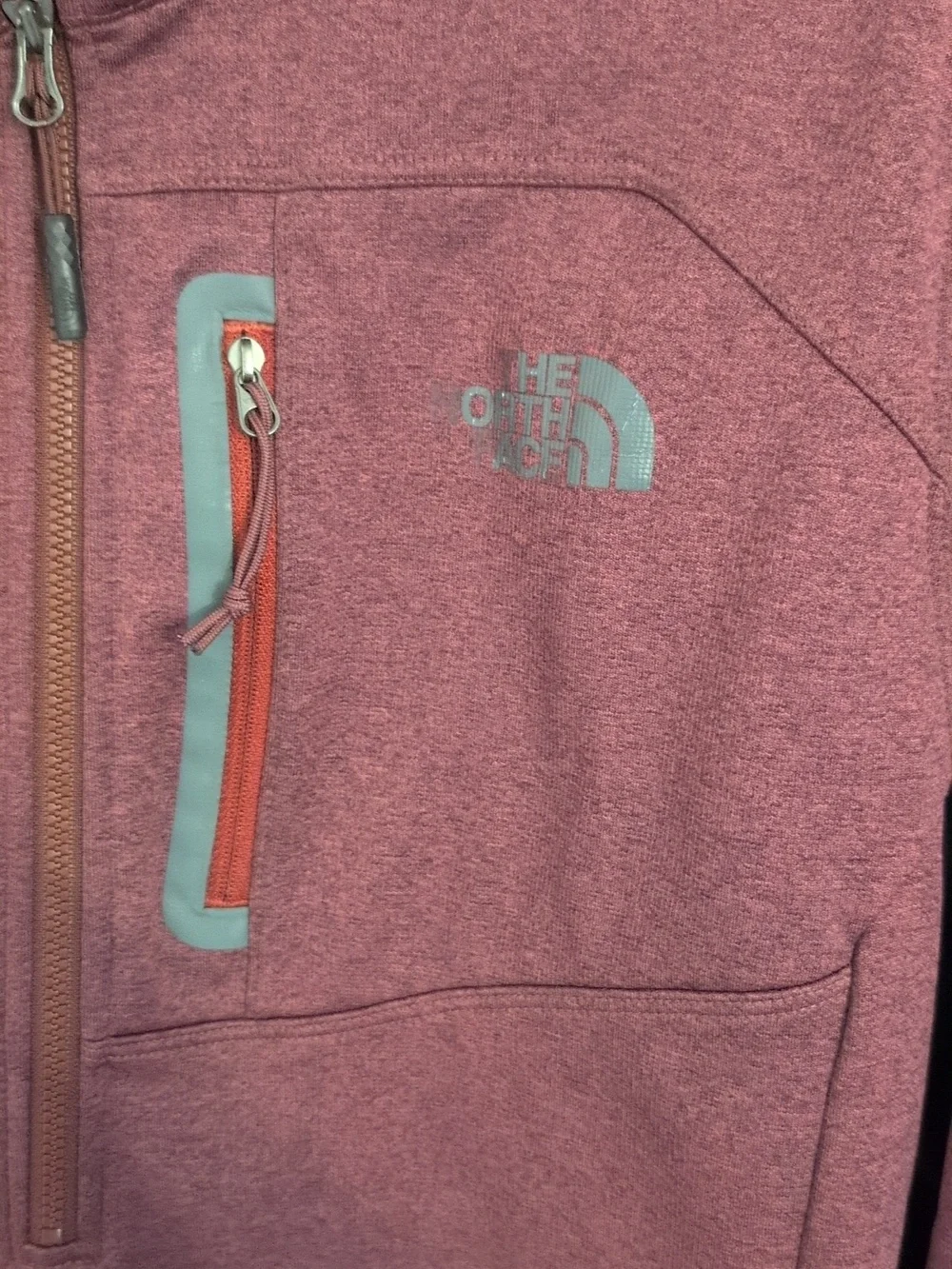 The North Face Men's Burgundy Quarter-Zip Pullover with Black Accents